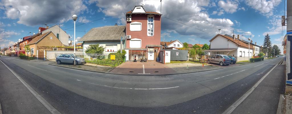 Smjestaj Natalija Hotel Osijek Buitenkant foto