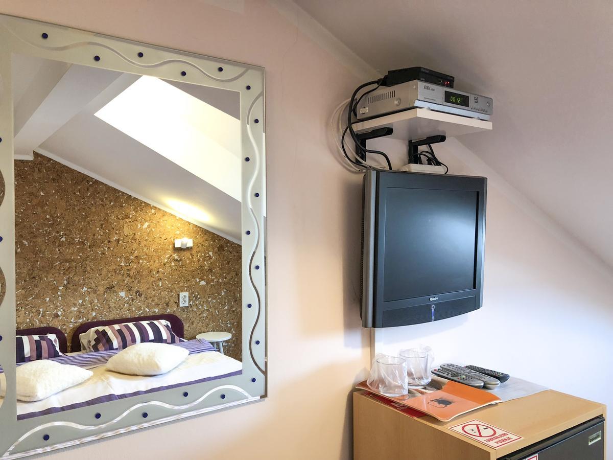 Smjestaj Natalija Hotel Osijek Buitenkant foto